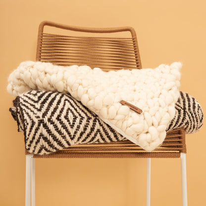 Couverture Different Black | 100% Bébé Lama