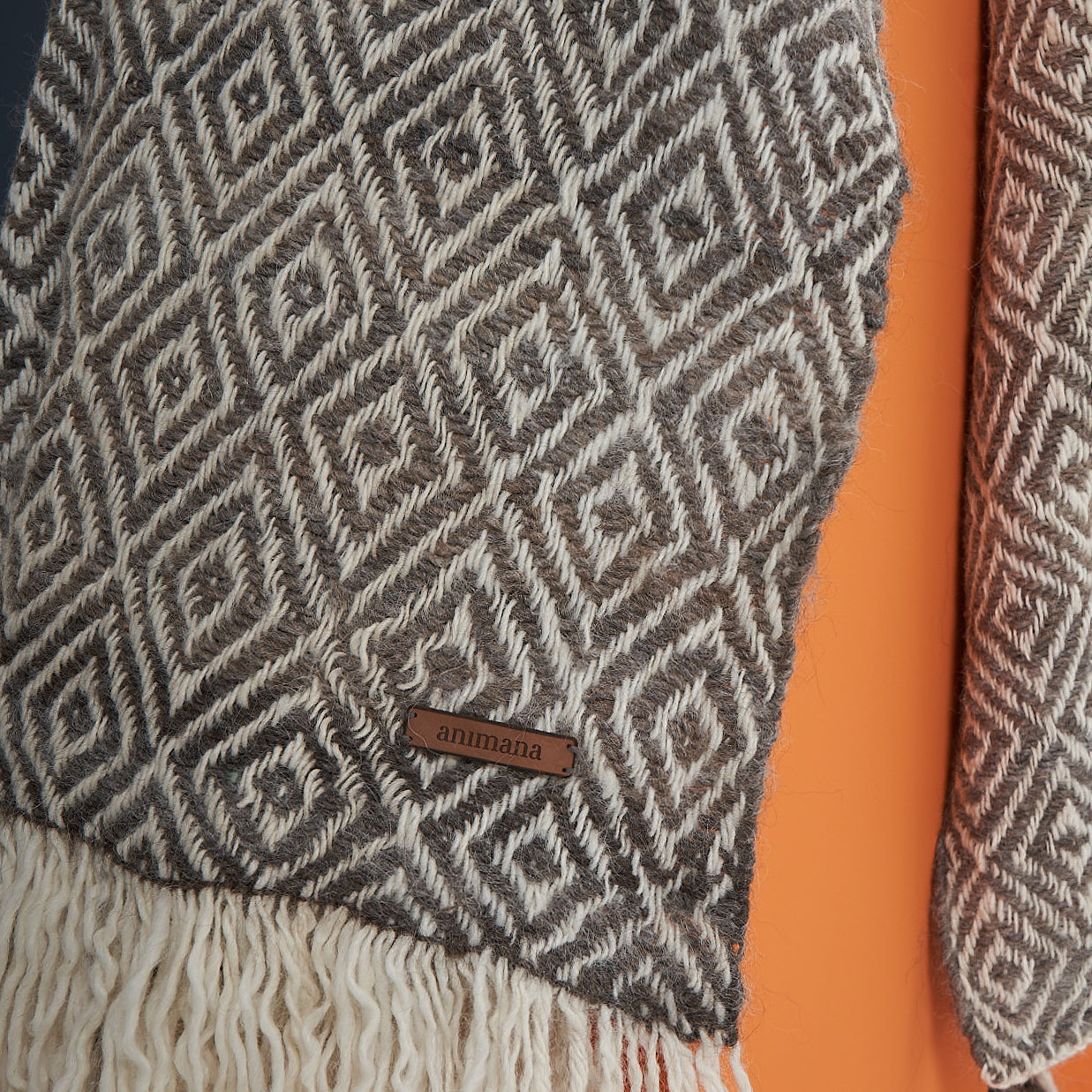 Couverture jetée Différente Noire | 100% Bébé Lama