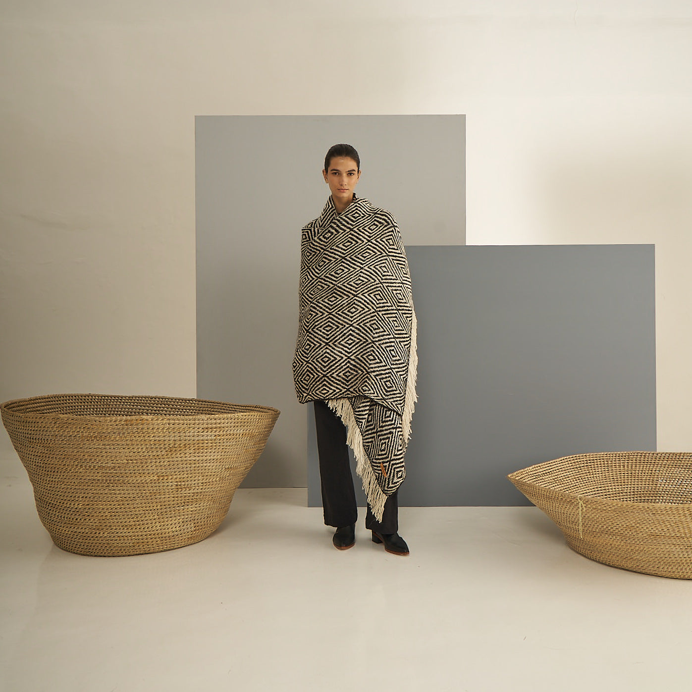 Couverture Different Black | 100% Bébé Lama